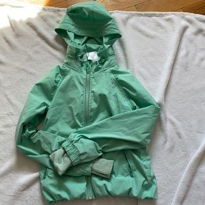Size 8 girls ivivva teal wind breaker jacket
